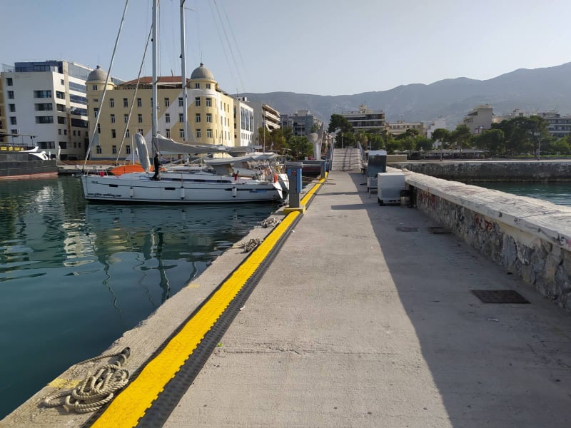 Εκτός λειτουργίας ο φωτισμός στον κυματοθραύστη