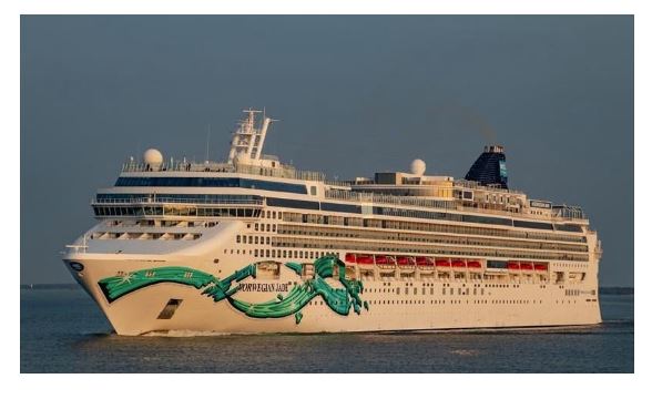 Κατάπλους Κρουαζιεροπλοίου «NORWEGIAN JADE»