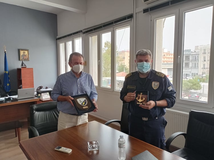 Συνάντηση του Σωκράτη Αναγνώστου με τον Κυβερνήτη του Α/Γ ΡΟΔΟΣ