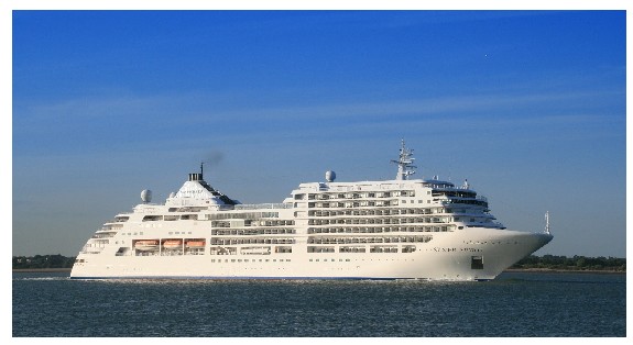 Στο λιμάνι του Βόλου το κρουαζιερόπλοιο «SILVER SPIRIT»