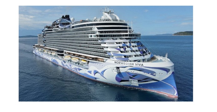 Στο λιμάνι του Βόλου το κρουαζιερόπλοιο «NORWEGIAN VIVA»
